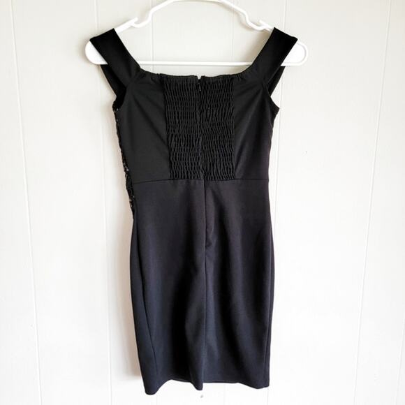 Lulus Off Shoulder Lace Detail Bodycon Mini Dress - Picture 2 of 3